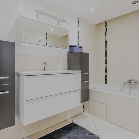 Cosy Modern -2br 4p- Eiffel Tower Paris