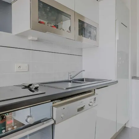 Apartment Cosy Modern -2br 4p- Eiffel Tower Paris