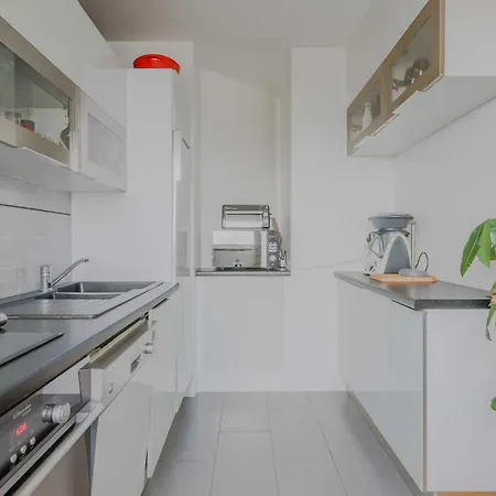 Cosy Modern -2br 4p- Eiffel Tower Apartment